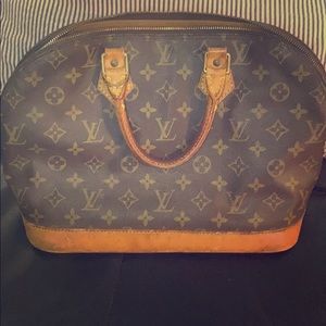 100% Authentic Louis Vuitton Monogram Alma